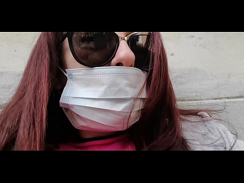 ❤️ Nicoletta rächt sich an ihrem Nachbarn und pinkelt in seine Garage (Special Covid19 Italian Quarantine) Fucking video bei de.xxxner.ru ❌️❤