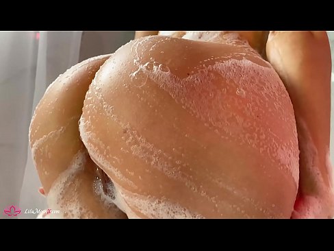❤️ Brünette masturbiert Muschi mit Vibrator zu intensivem Orgasmus in der Dusche Fucking video bei de.xxxner.ru ❌️❤