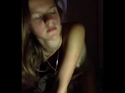 ❤️ Ein Mädchen masturbiert und wichst Fucking video bei de.xxxner.ru ❌️❤